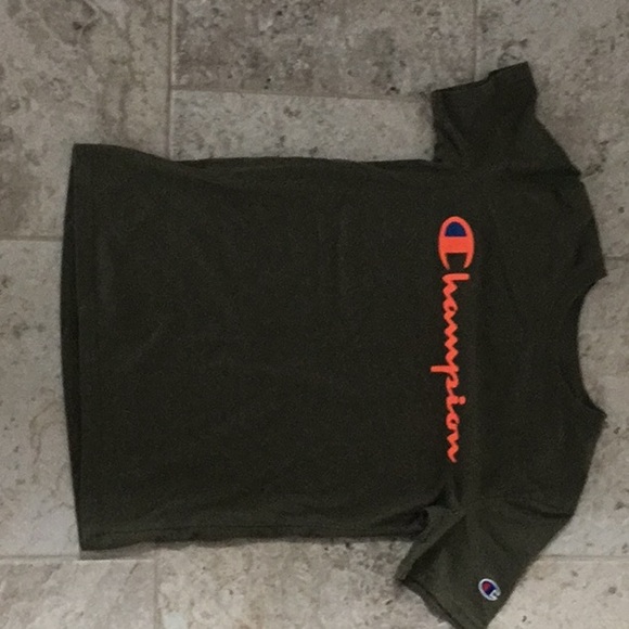 Boys Size Medium Olive Green Champion TShirt - Picture 2 of 3